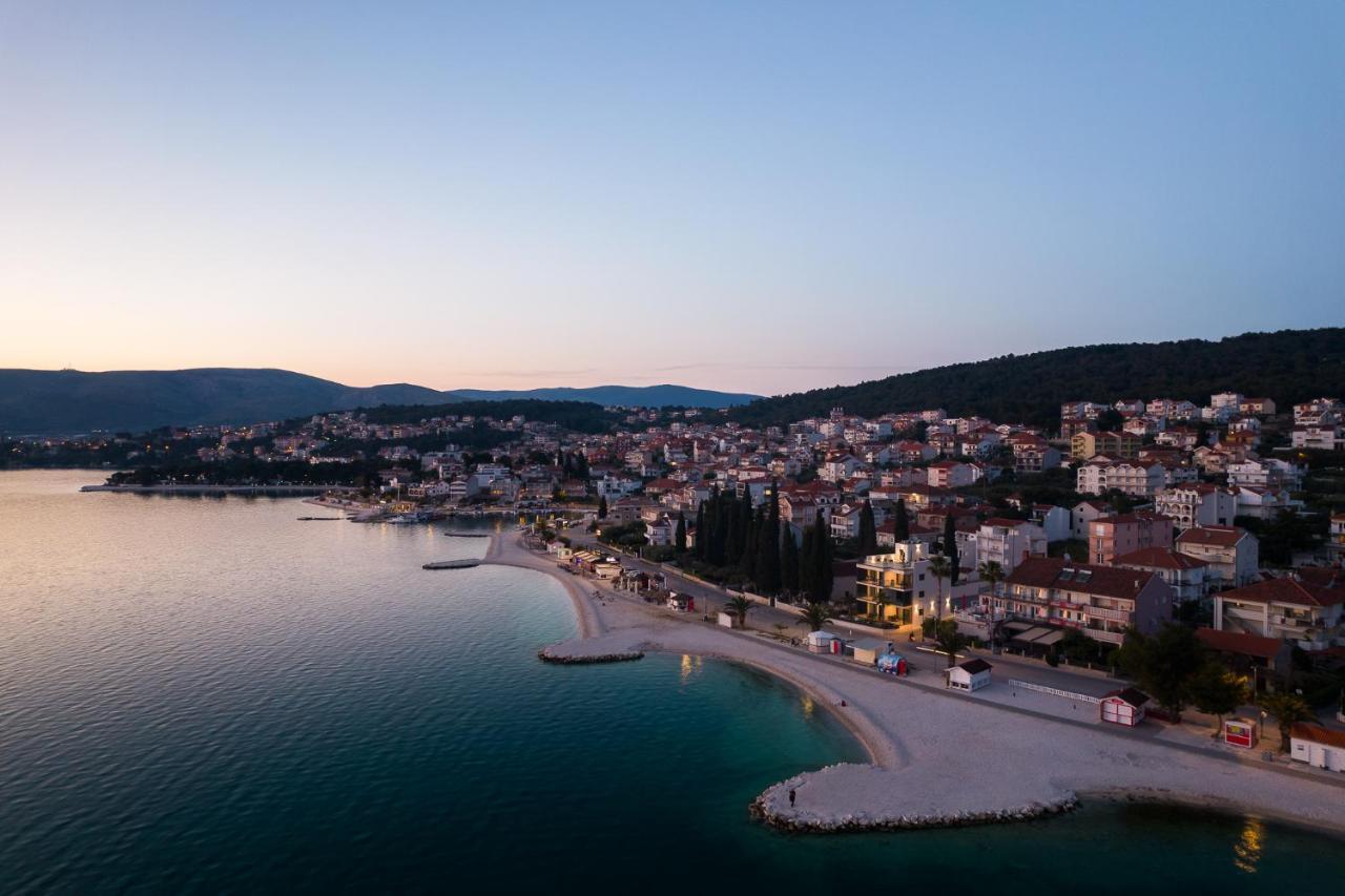 Ero On The Beach Trogir Bagian luar foto